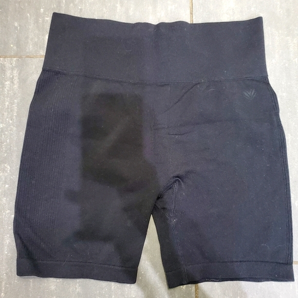 Bicycle Shorts - Picture 1 of 2